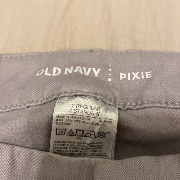 Old Navy Pixie Jeans - Picture 2 of 3